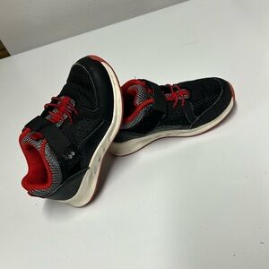 EUC Stride rite size9M toddler